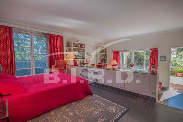 Image No.17-7 Bed House for sale