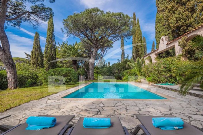 Image No.6-7 Bed House for sale