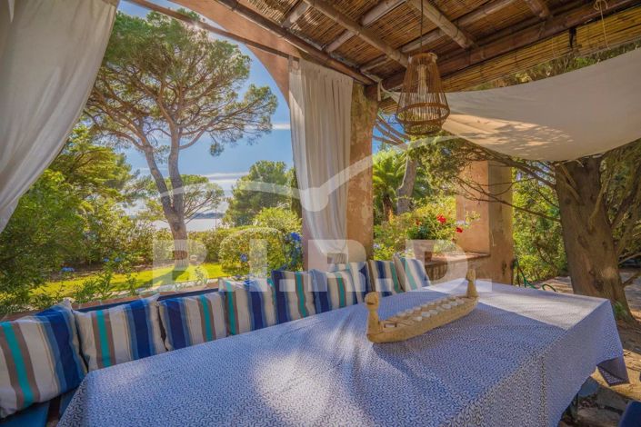 Image No.9-7 Bed House for sale