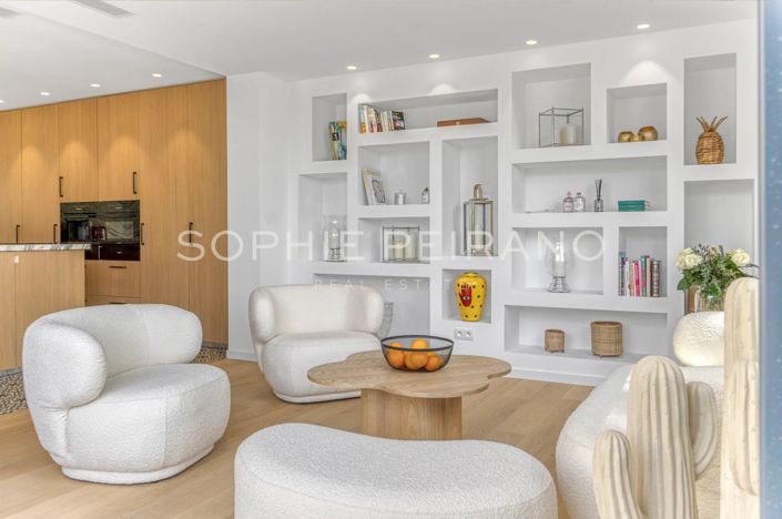 Image No.4-4 Bed House for sale