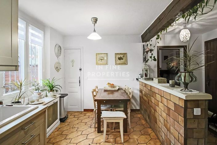 Image No.12-3 Bed House for sale