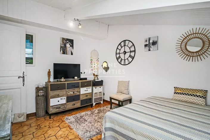 Image No.14-3 Bed House for sale