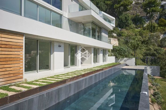 Image No.2-6 Bed House for sale