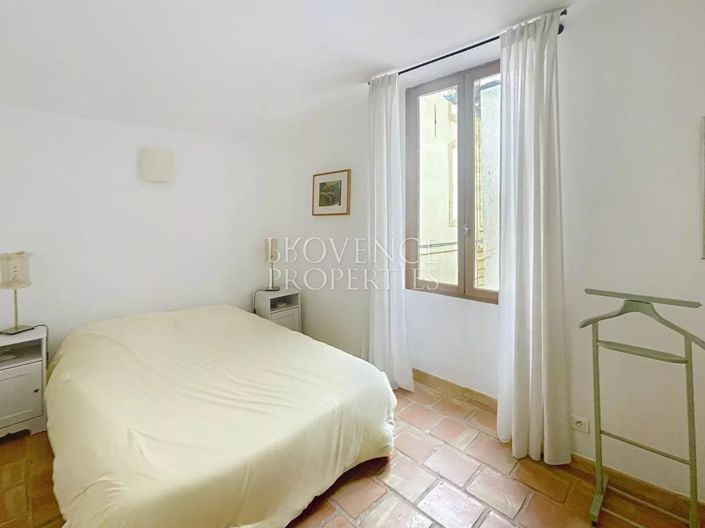 Image No.5-3 Bed Property for sale