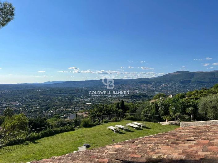 Image No.10-6 Bed House for sale