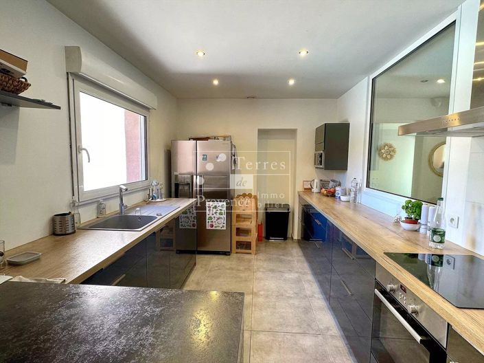 Image No.5-4 Bed House for sale