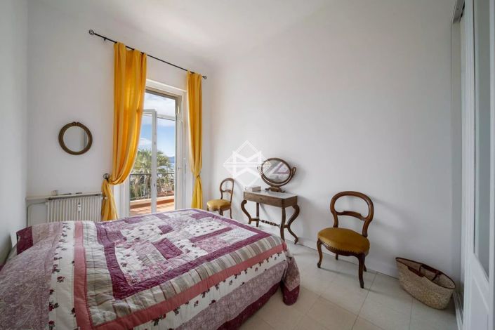 Image No.7-3 Bed Property for sale