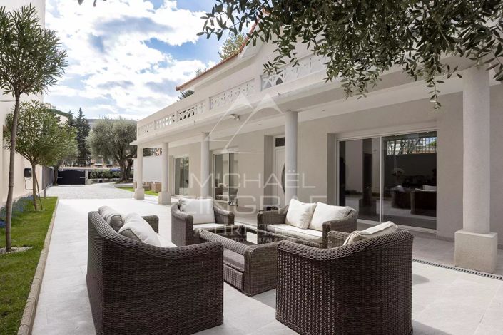 Image No.1-3 Bed House for sale
