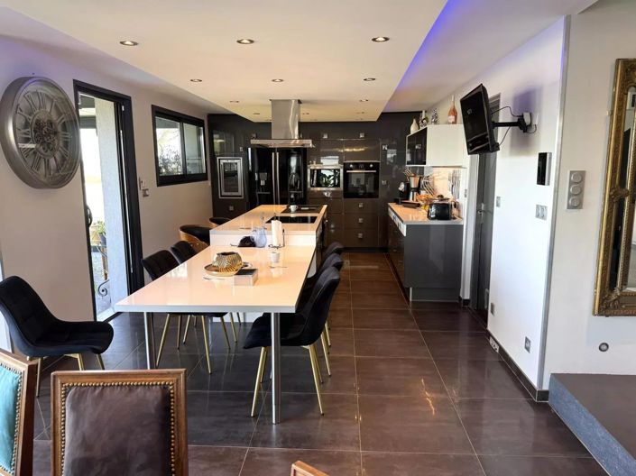 Image No.10-House for sale