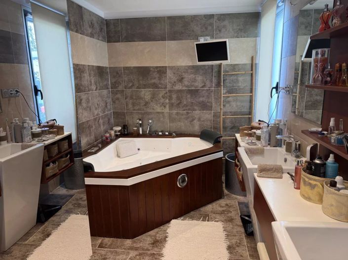 Image No.14-House for sale