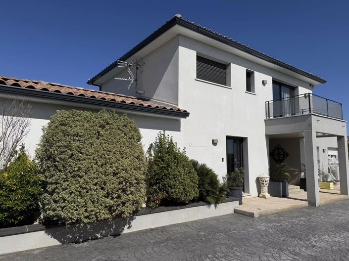 Image No.23-House for sale