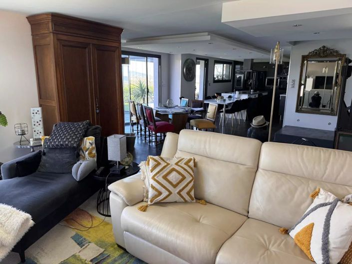 Image No.9-House for sale