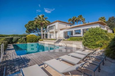 5 Bed House for sale