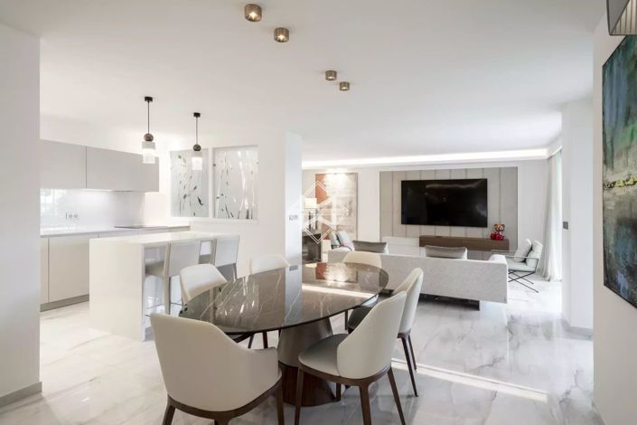 Image No.5-Appartement de 2 chambres à vendre à Cannes