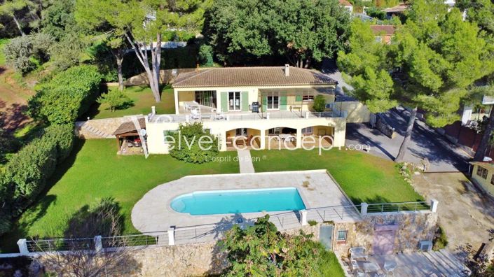 Image No.1-5 Bed House for sale