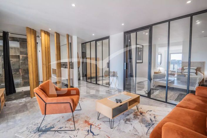 Image No.14-7 Bed House for sale