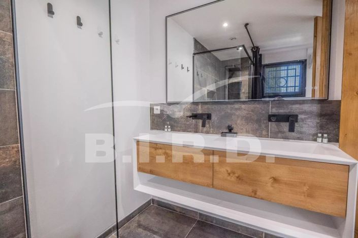 Image No.17-7 Bed House for sale