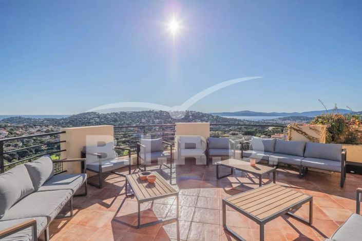 Image No.18-7 Bed House for sale