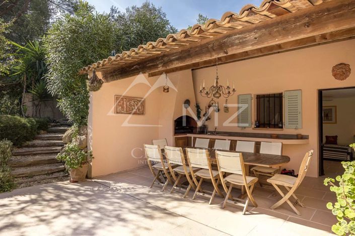 Image No.5-5 Bed House for sale