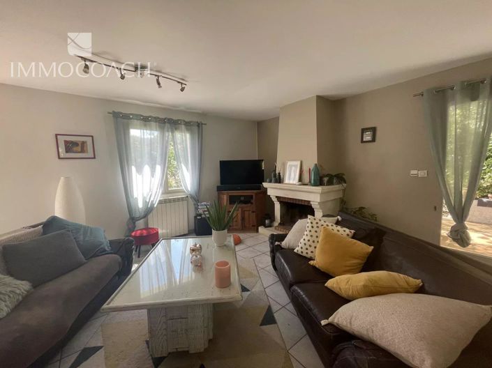 Image No.5-5 Bed House for sale