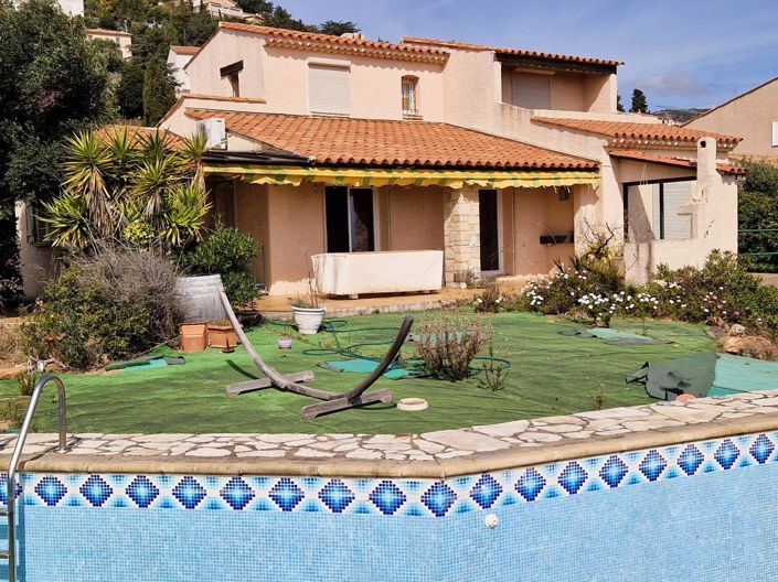 Image No.5-4 Bed House for sale