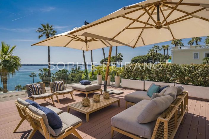 Image No.9-5 Bed House for sale