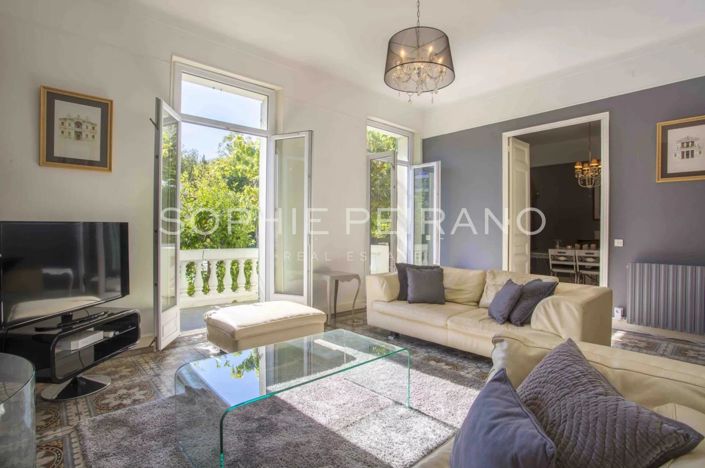 Image No.2-6 Bed House for sale