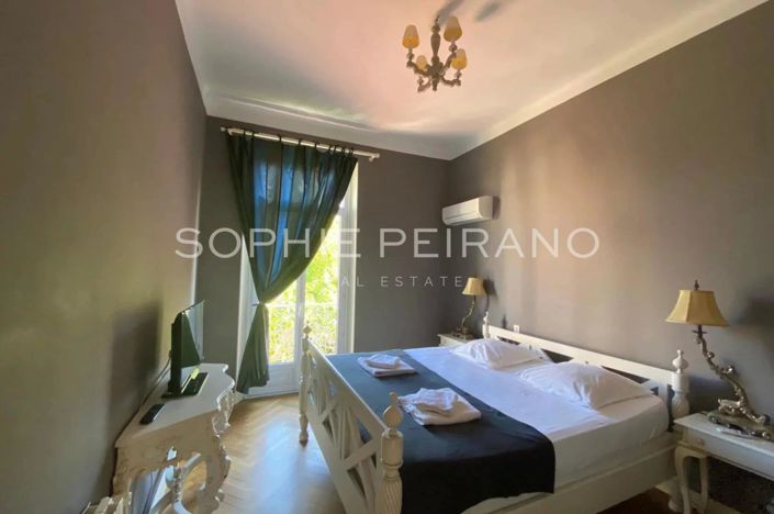 Image No.7-6 Bed House for sale