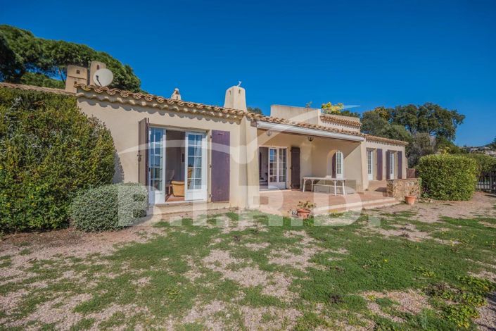 Image No.1-5 Bed House for sale