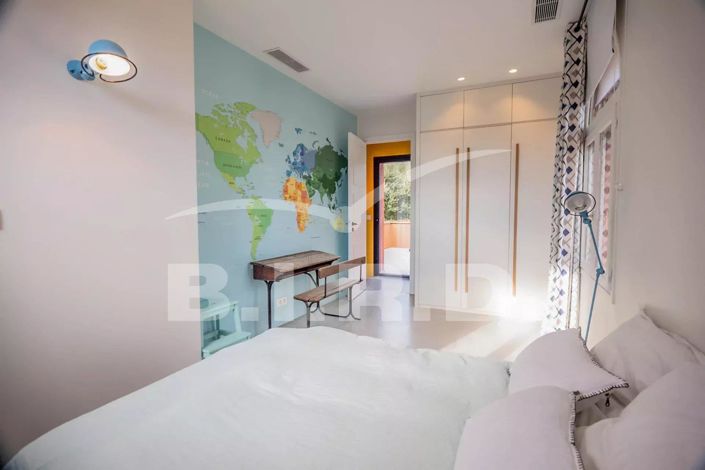 Image No.13-5 Bed House for sale