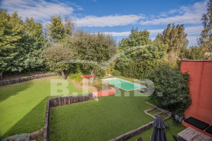 Image No.2-5 Bed House for sale