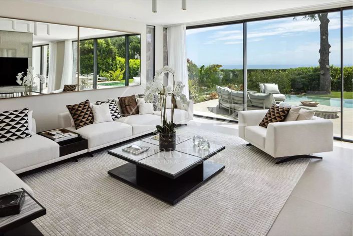 Image No.4-5 Bed House for sale