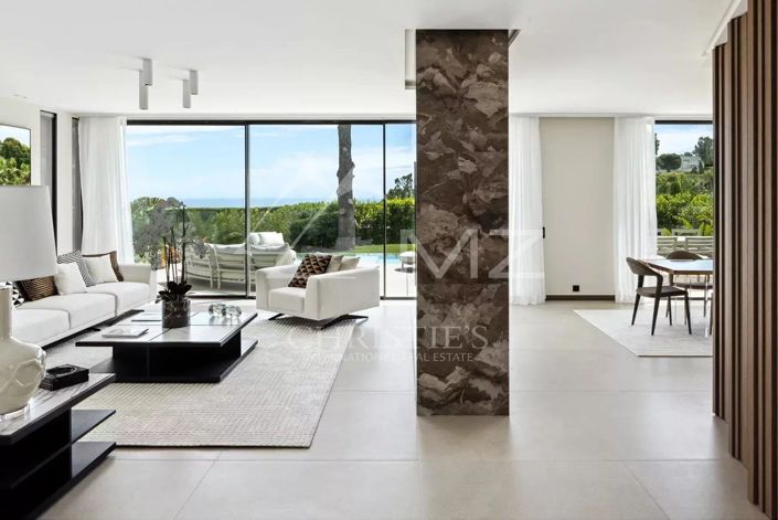 Image No.5-5 Bed House for sale