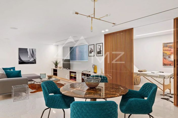 Image No.6-5 Bed House for sale