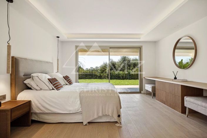 Image No.12-4 Bed House for sale