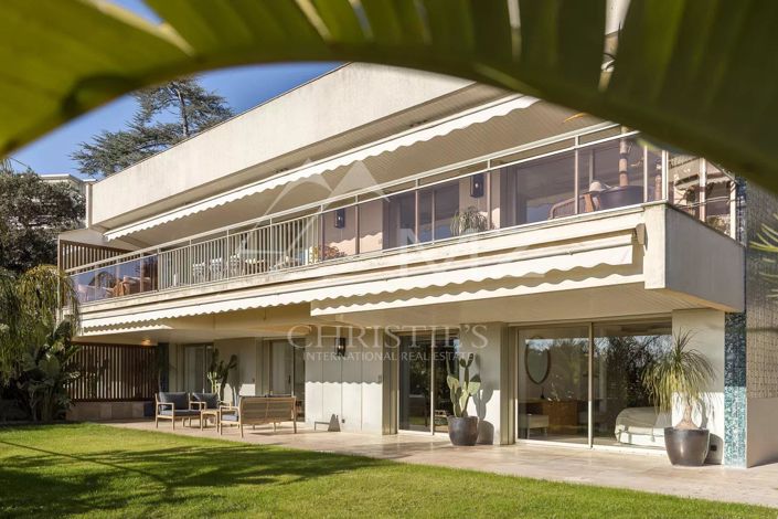 Image No.3-4 Bed House for sale