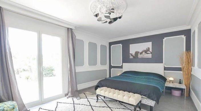 Image No.6-8 Bed House for sale