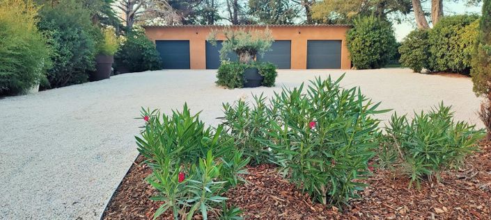 Image No.9-8 Bed House for sale