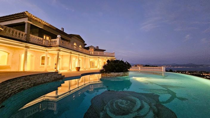 Image No.1-6 Bed House for sale