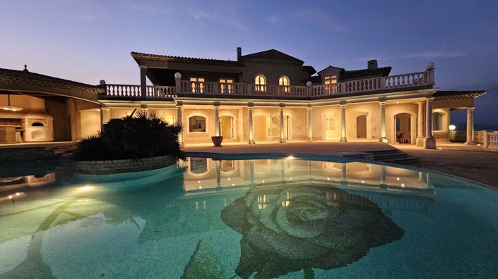 Image No.14-6 Bed House for sale