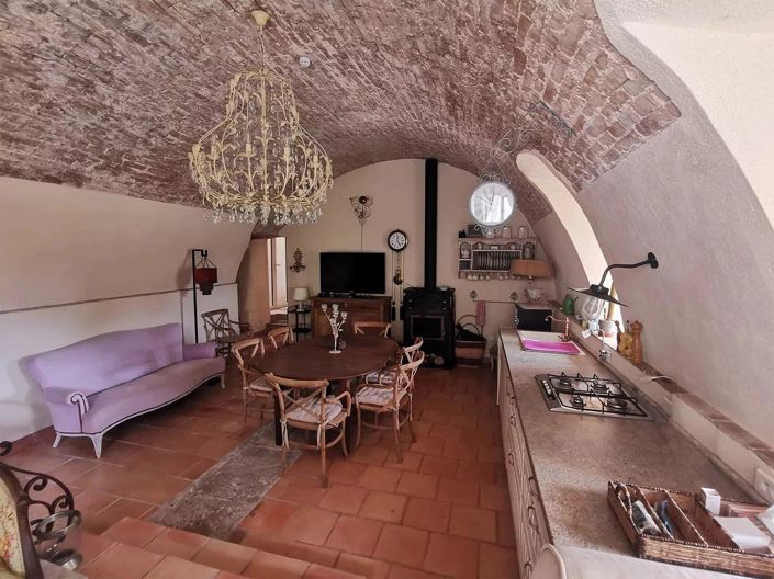 Image No.3-4 Bed House for sale