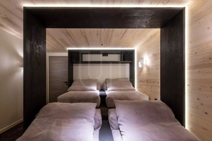 Image No.10-5 Bed House for sale