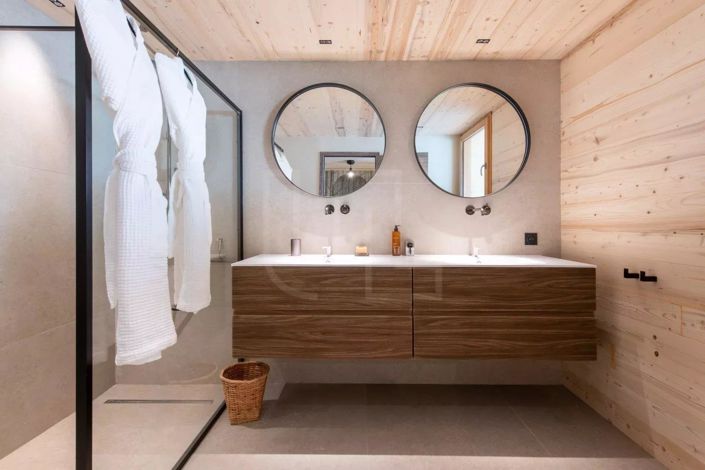 Image No.15-5 Bed House for sale