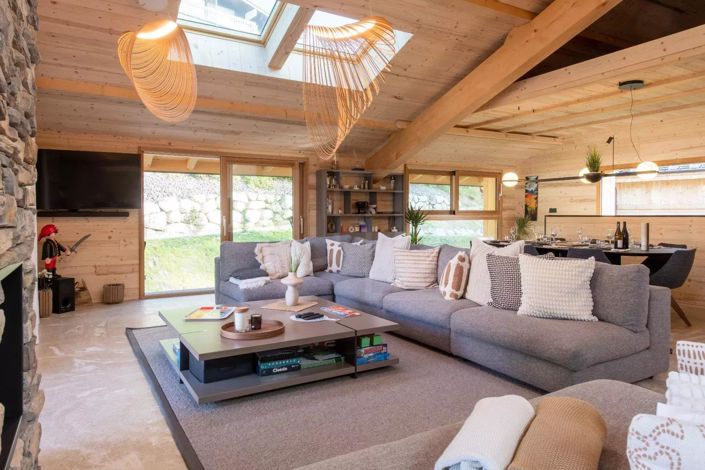 Image No.6-5 Bed House for sale