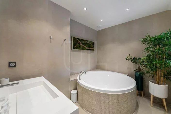 Image No.8-3 Bed Apartment for sale