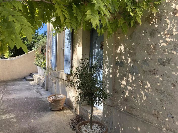 Image No.1-7 Bed House for sale