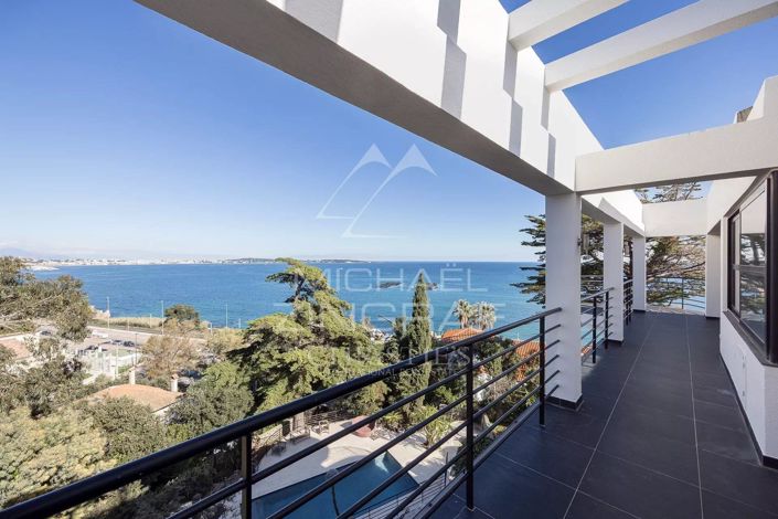 Image No.7-6 Bed House for sale