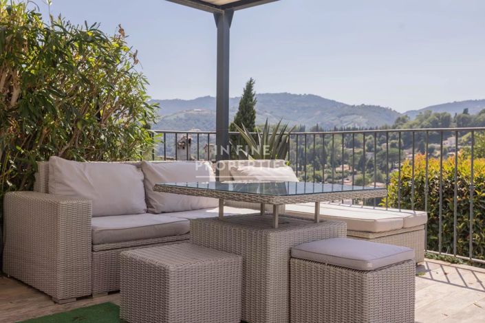 Image No.3-4 Bed House for sale