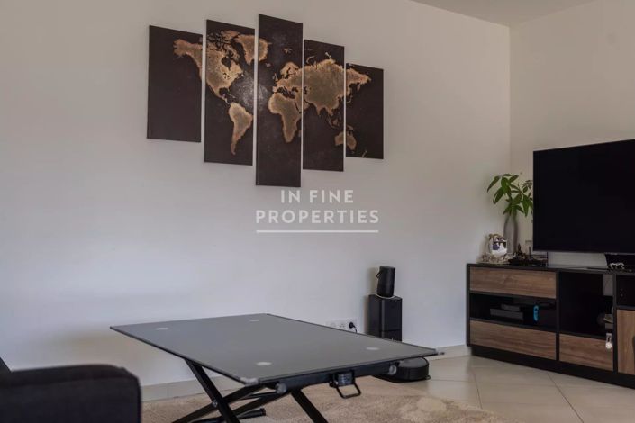 Image No.9-4 Bed House for sale