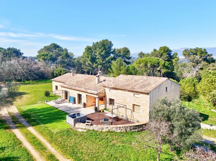 Image No.1-4 Bed House for sale